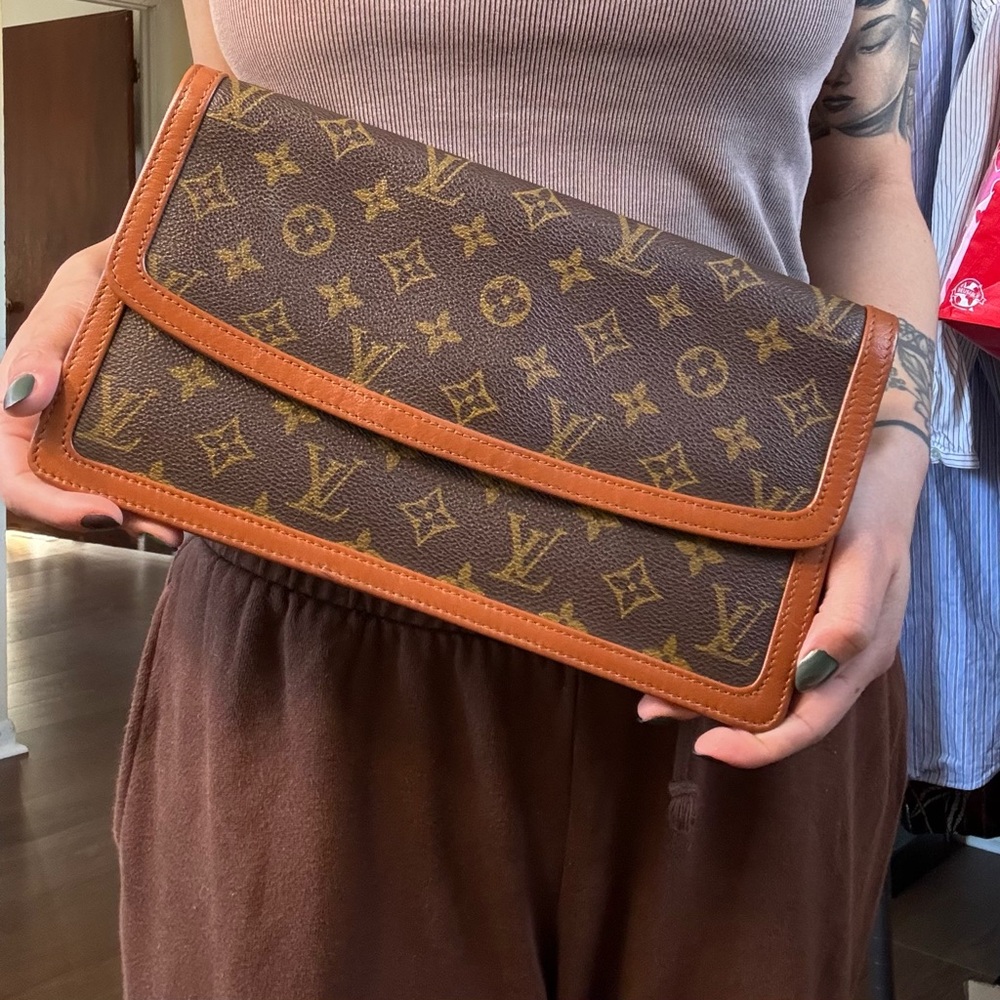 1990 Louis Vuitton Dame Pochette Monogram Clutch GM - Picture 9 of 9